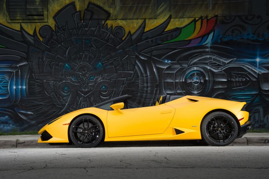  Lamborghini Huracan LP610-4 Spyder 2015 года  (NA) (фото 5 из 19)